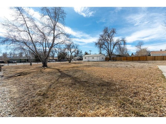 8005 Julian St, Westminster, CO 80031