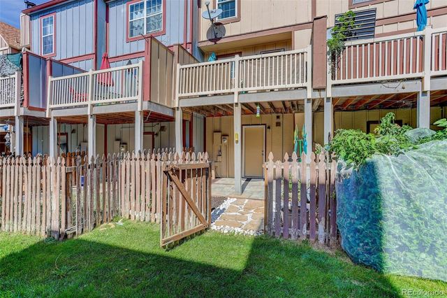 11986 E Kepner Drive, Aurora, CO 80012