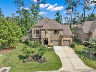 503 Woodsy Pine Court, Conroe, TX 77304