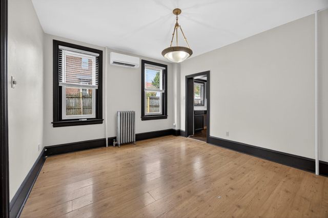 321 WALNUT ST, Spring City, PA 19475
