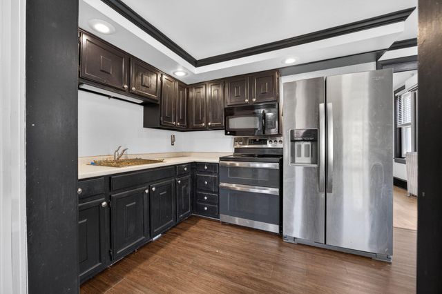 321 WALNUT ST, Spring City, PA 19475