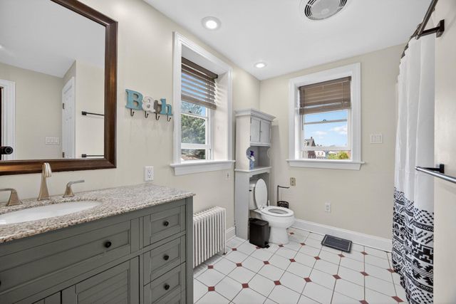 321 WALNUT ST, Spring City, PA 19475