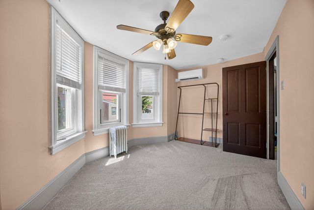 321 WALNUT ST, Spring City, PA 19475