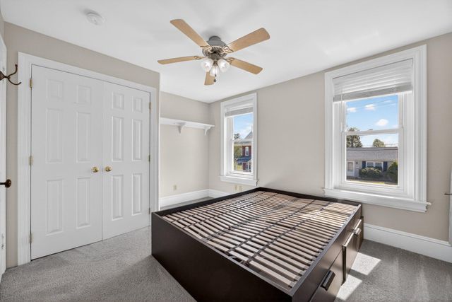 321 WALNUT ST, Spring City, PA 19475