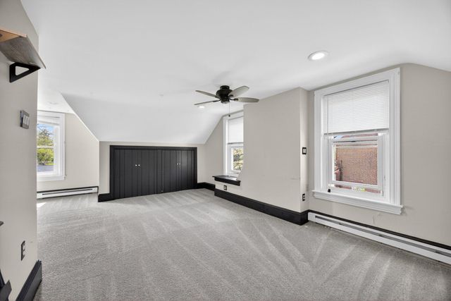 321 WALNUT ST, Spring City, PA 19475