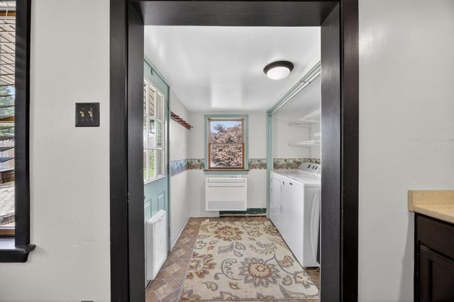 321 WALNUT ST, Spring City, PA 19475