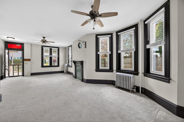 321 WALNUT ST, Spring City, PA 19475