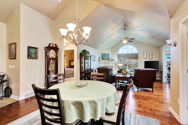 2107 E MILESTONE DRIVE, Appleton, WI 54913