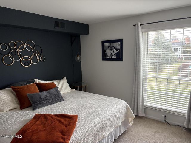 5679 Monroe Street, Building 3 Unit 702, Sylvania, OH 43560