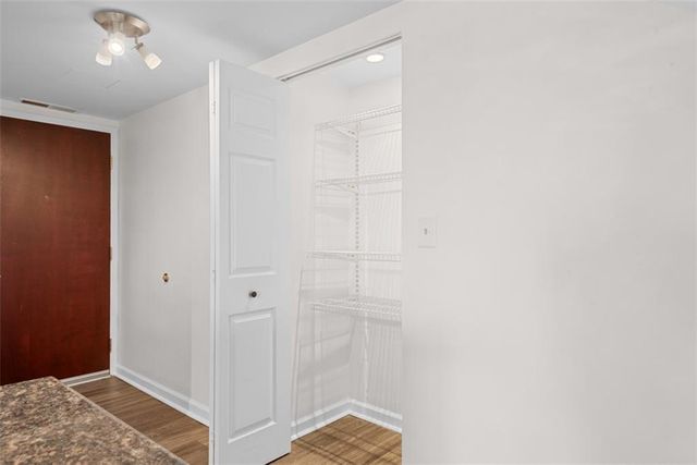 3838 Rainbow Boulevard 1501, Kansas City, KS 66103