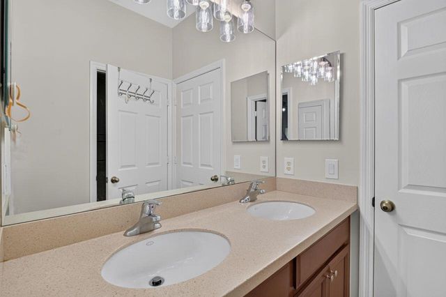 8083 SILVER BIRCH Way, Lehigh Acres, FL 33971