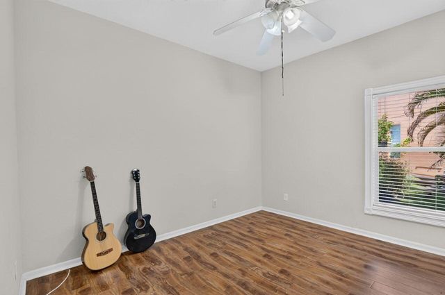 8083 SILVER BIRCH Way, Lehigh Acres, FL 33971