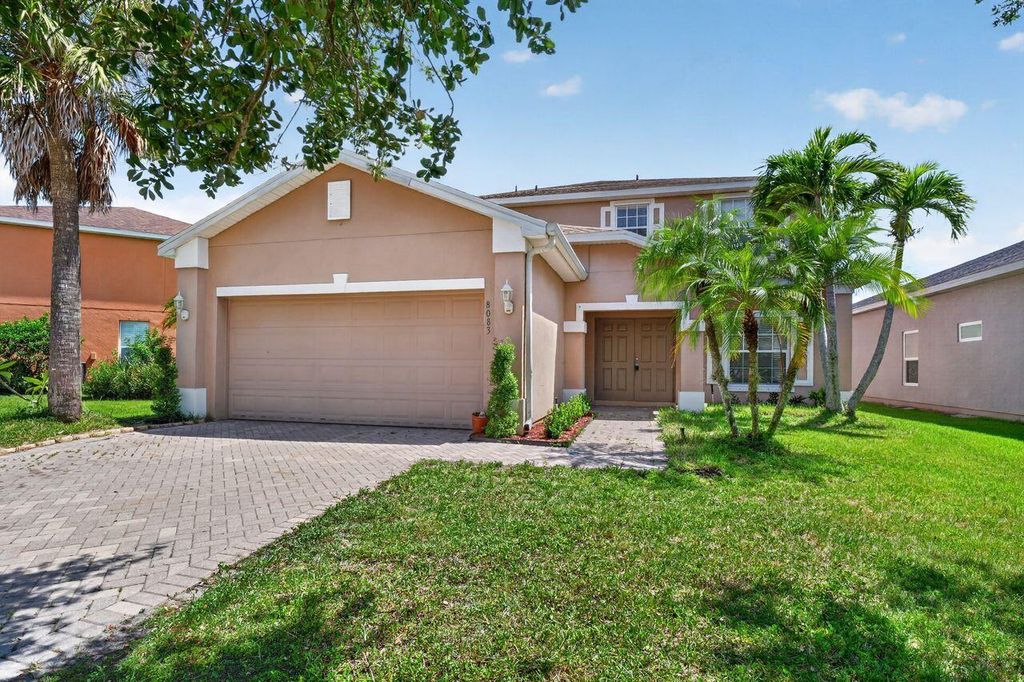 8083 SILVER BIRCH Way, Lehigh Acres, FL 33971