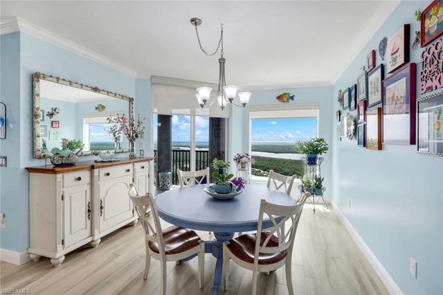 1060 BORGHESE LN 1404, Naples, FL 34114