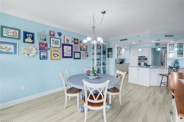 1060 BORGHESE LN 1404, Naples, FL 34114