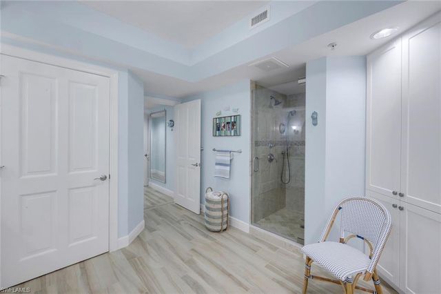 1060 BORGHESE LN 1404, Naples, FL 34114