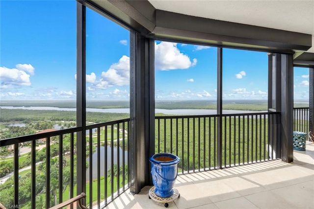1060 BORGHESE LN 1404, Naples, FL 34114