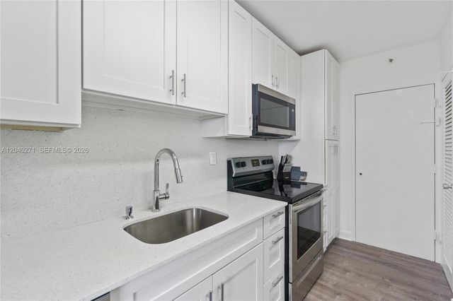 100 Lincoln Rd 538, Miami Beach, FL 33139