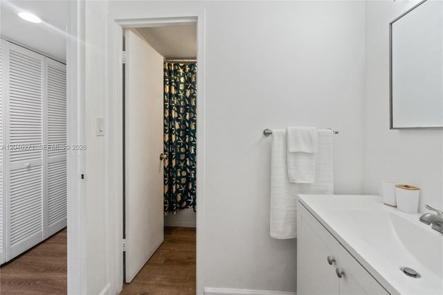 100 Lincoln Rd 538, Miami Beach, FL 33139