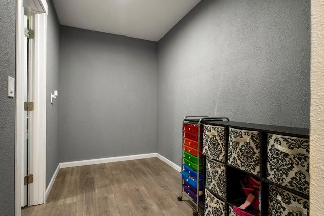6842 Shaw Ln, Lincoln, CA 95648