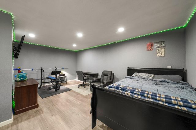6842 Shaw Ln, Lincoln, CA 95648