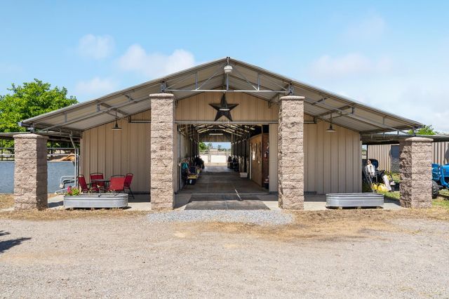 6842 Shaw Ln, Lincoln, CA 95648