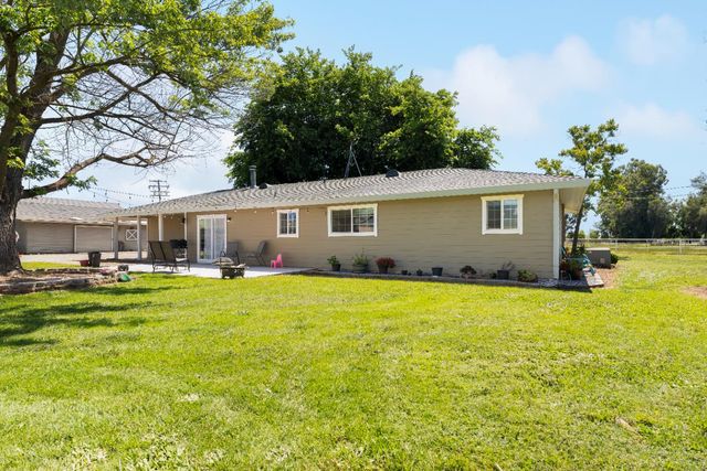 6842 Shaw Ln, Lincoln, CA 95648