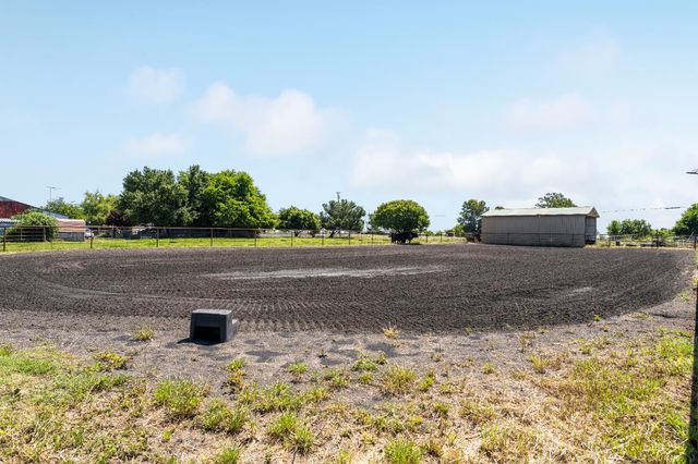 6842 Shaw Ln, Lincoln, CA 95648