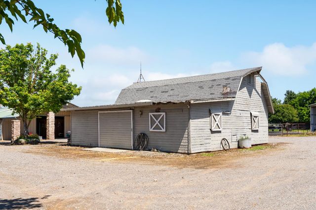 6842 Shaw Ln, Lincoln, CA 95648