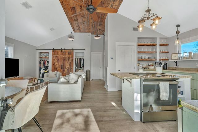 1711 Sherwood Ln, Nashville, TN 37216