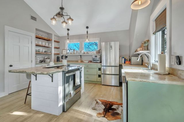 1711 Sherwood Ln, Nashville, TN 37216