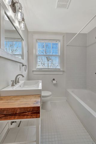 1711 Sherwood Ln, Nashville, TN 37216