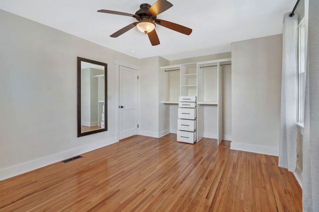 1711 Sherwood Ln, Nashville, TN 37216