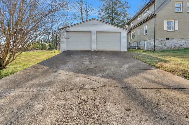 1711 Sherwood Ln, Nashville, TN 37216