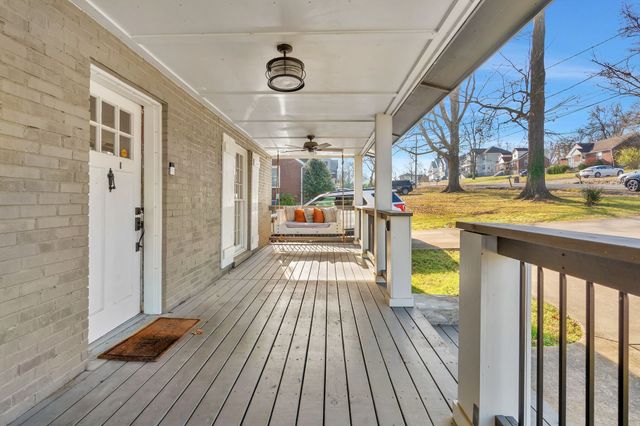 1711 Sherwood Ln, Nashville, TN 37216