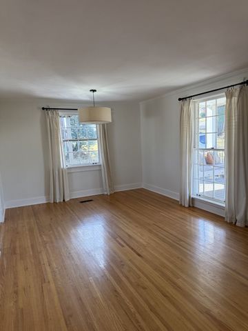 1711 Sherwood Ln, Nashville, TN 37216