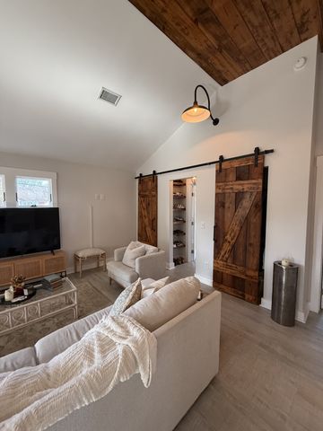 1711 Sherwood Ln, Nashville, TN 37216