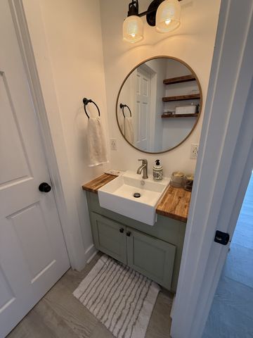 1711 Sherwood Ln, Nashville, TN 37216