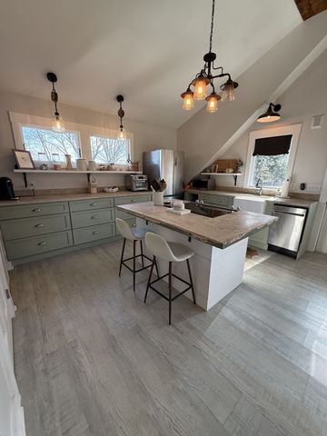 1711 Sherwood Ln, Nashville, TN 37216