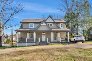 1711 Sherwood Ln, Nashville, TN 37216
