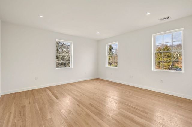 441 Old County Rd, Westport, MA 02790