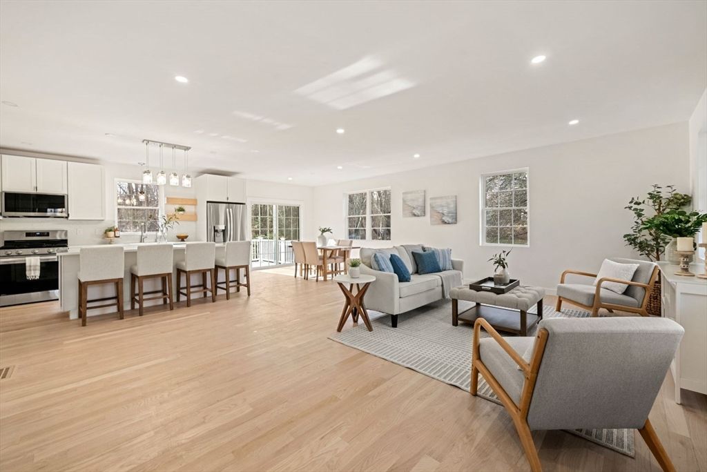 441 Old County Rd, Westport, MA 02790