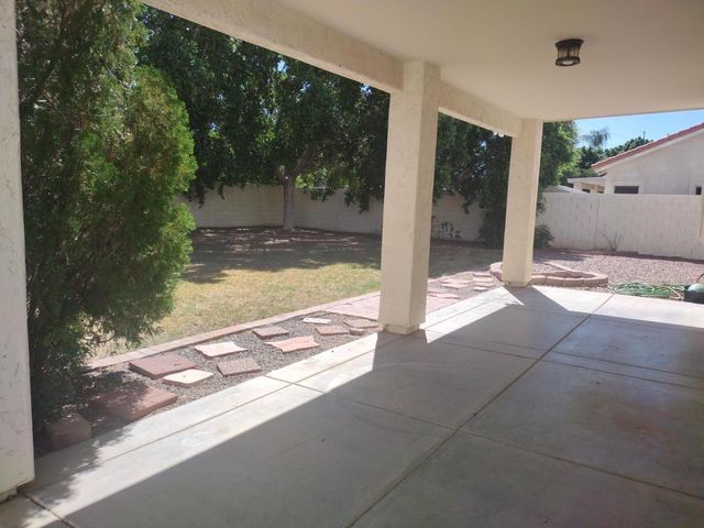 5825 W Wethersfield Drive, Glendale, AZ 85304