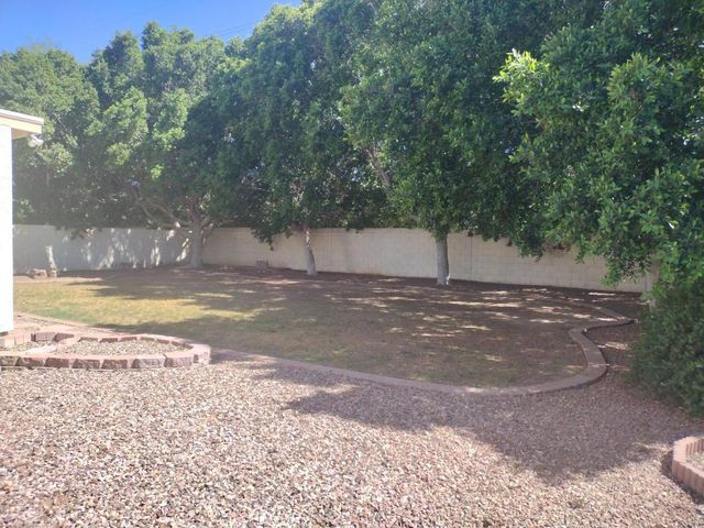 5825 W Wethersfield Drive, Glendale, AZ 85304
