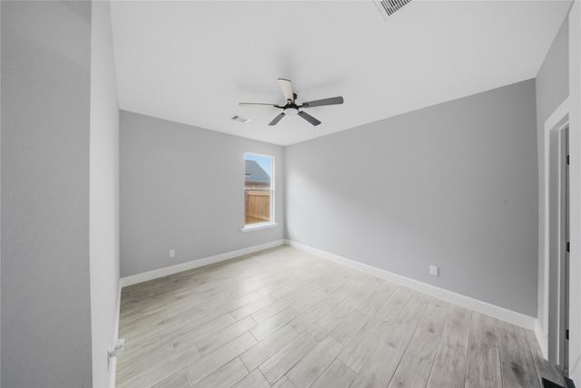5014 E Meadow Drive, Deer Park, TX 77536