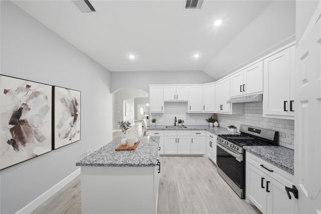 5014 E Meadow Drive, Deer Park, TX 77536