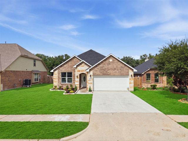 5014 E Meadow Drive, Deer Park, TX 77536