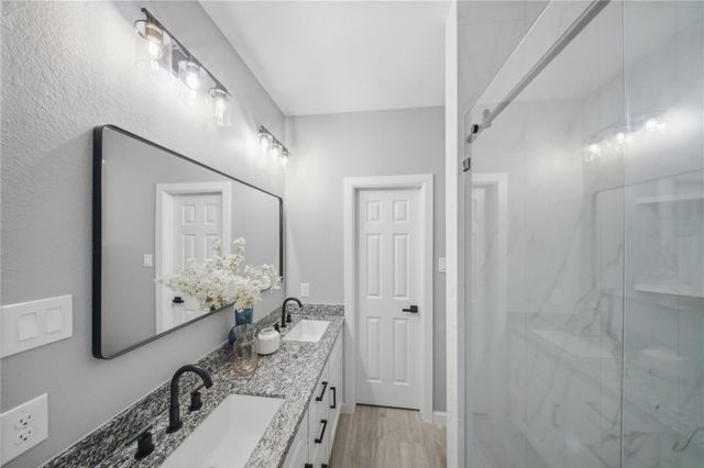 5014 E Meadow Drive, Deer Park, TX 77536