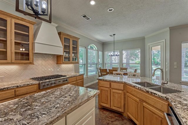 9102 Marshall Court, Magnolia, TX 77354