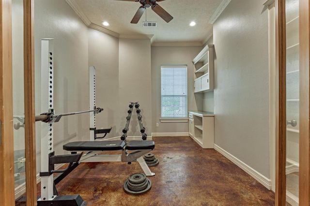9102 Marshall Court, Magnolia, TX 77354